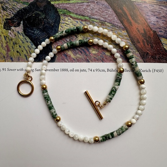 Jewelry - Chocker necklace